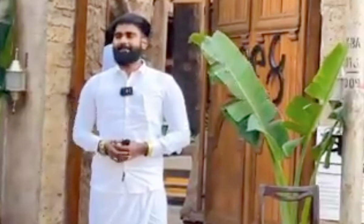 Viral: Man Claims His "Veshti" Denied Him Entry To Virat Kohli's Restaurant, Sparks Online Debate
