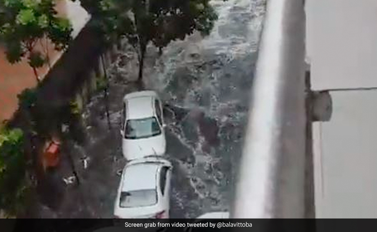 Video: One-By-One, Parked Cars Swept Away In Chennai Floods Due To Cyclone Michaung