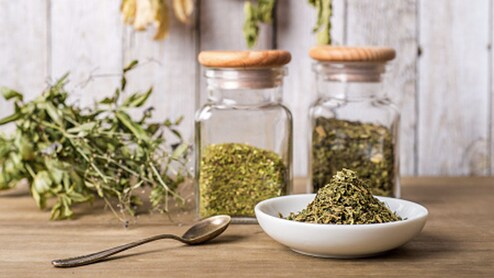 "I Am A Gut Doctor And Here Are Eight Herbs I Use," AIIMS-Trained Doctor Reveals