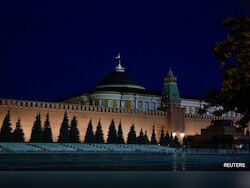 Kremlin Condemns NATO's Nuclear Drills, Cites Escalation Amid Ukraine War