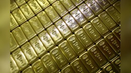 Gold Hits Record High Following Fed Chief's Comments On Interest Rate Cut