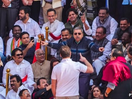 "ये सबसे निचला स्तर..." : संसद में TMC सांसद के नकल उतारने पर जगदीप धनखड़ ने जताई कड़ी आपत्ति "ये सबसे निचला स्तर..." : संसद में TMC सांसद के नकल उतारने पर जगदीप धनखड़ ने जताई कड़ी आपत्ति