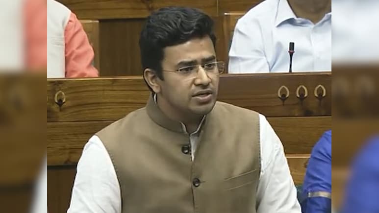 तेजस्वी सूर्या ने भारत‑पाकिस्तान बंटवारे से की तेलंगाना गठन की तुलना, मचा सियासी बवाल