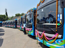 Delhi Lt Governor, Chief Minister Jointly Flag Off 500 New Electric Buses Delhi Lt Governor, Chief Minister Jointly Flag Off 500 New Electric Buses