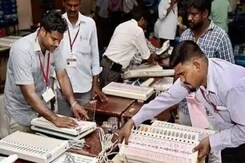 Rajasthan Election Result: राजस्थान में 199 विधानसभा चुनाव के लिए वोटो की गिनती हुई शुरू Rajasthan Election Result: राजस्थान में 199 विधानसभा चुनाव के लिए वोटो की गिनती हुई शुरू