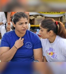 New Mothers Being Helped But WFI Blocking Vinesh: Sakshi Maliks Big Support For Phogat