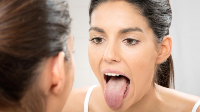 A pink tongue generally indicates good nutritional status