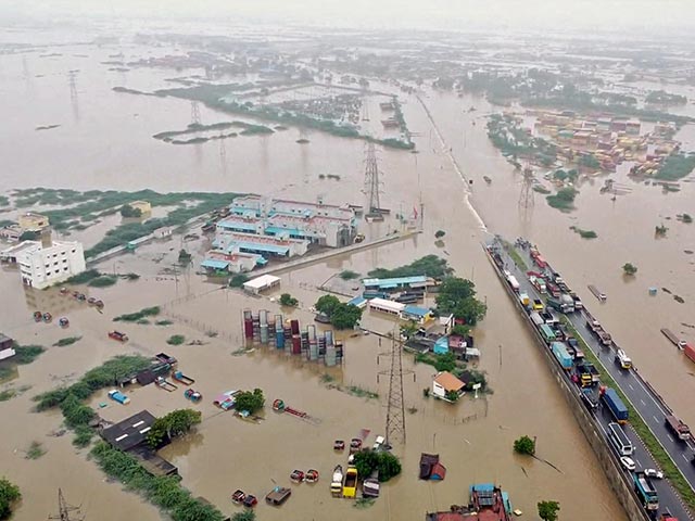 Lost Everything In Flood: Women Block Tuticorin-Tirunelveli Highway, Say No Help From State