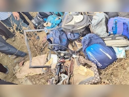 कोहरे के कारण अजमेर में बड़ा हादसा, हादसे की शिकार हुई स्कूल बस, 40 बच्चे जख्मी, दो की मौत कोहरे के कारण अजमेर में बड़ा हादसा, हादसे की शिकार हुई स्कूल बस, 40 बच्चे जख्मी, दो की मौत
