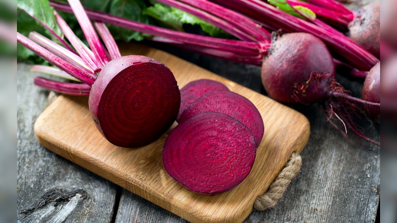 चुकंदर एक फायदे अनेक, खून बढ़ाने से लेकर हार्ट के लिए फायदेमंद है Beetroot, जानिए इसके लाभ