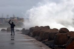 Ground Report: Cyclone Michaung Makes Landfall Ground Report: Cyclone Michaung Makes Landfall