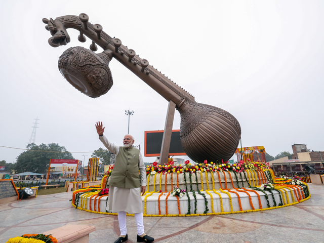 अयोध्या में क्या है माहौल और किसके घर पीएम मोदी ने चाय पी?