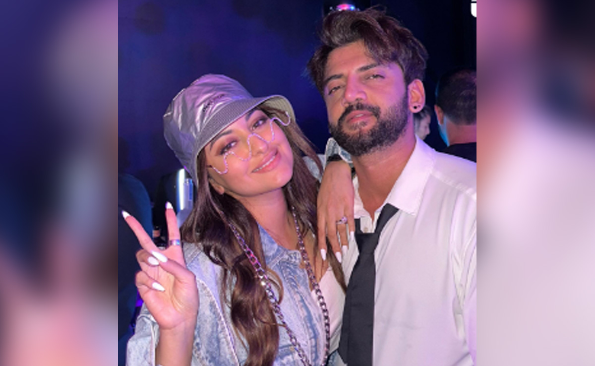 Sonakshi Sinha's Birthday Wish For Rumoured Boyfriend Zaheer Iqbal Is Everything: "The Cray To My Z(ee)"