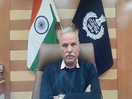 Sukhdev Gogamedi murder case: अपराधियों के ठिकानों पर लगातार हो रही छापेमारी, DGP ने कहा, 'जल्द पकड़े जाएंगे हत्यारे' Sukhdev Gogamedi murder case: अपराधियों के ठिकानों पर लगातार हो रही छापेमारी, DGP ने कहा, 'जल्द पकड़े जाएंगे हत्यारे'