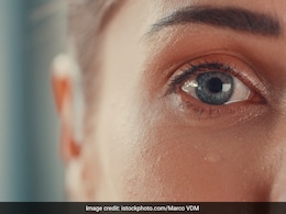 आंखों की धुंधलाहट को दूर कर सकते हैं ये 5 सुपरफूड, आज से ही बना लीजिए डाइट का हिस्सा आंखों की धुंधलाहट को दूर कर सकते हैं ये 5 सुपरफूड, आज से ही बना लीजिए डाइट का हिस्सा