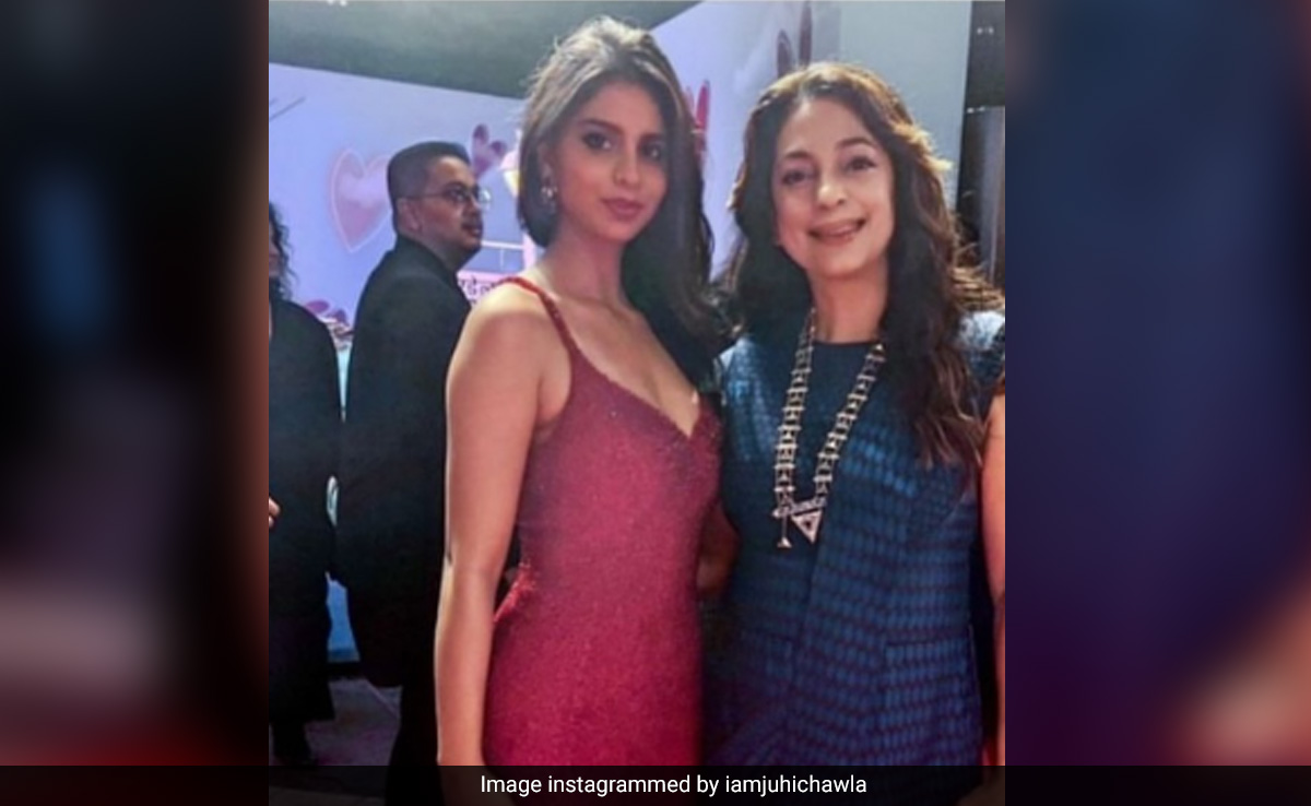 Juhi Chawla's Message For "Dear, Dear Suhana Khan" On <i>The Archies</i> Debut: "You Are Lovely"