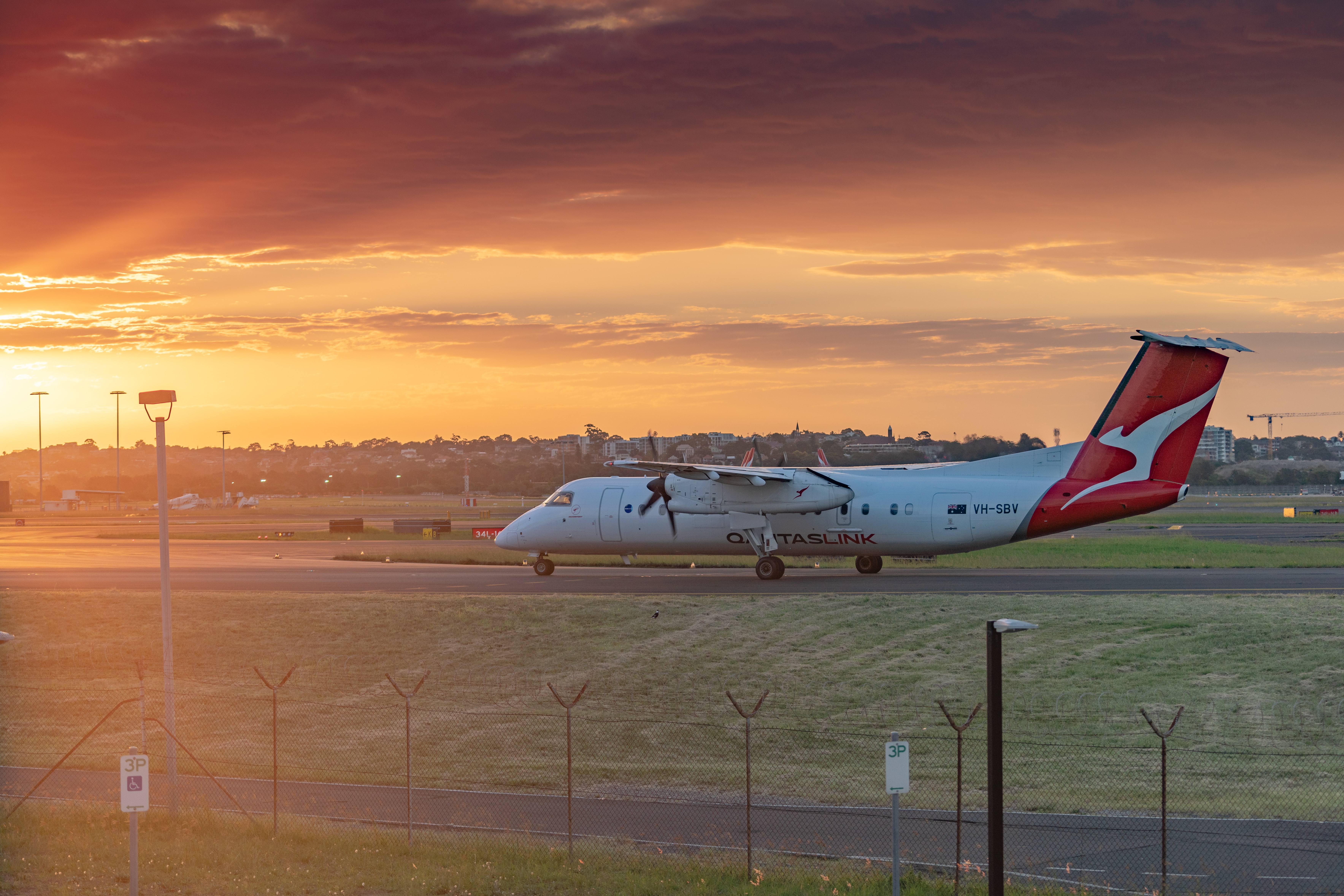 Man Detained On Qantas Flight After He Allegedly Attacks Air Hostess, Passengers
