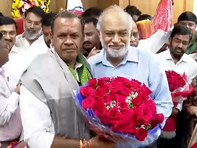 Congress' Komatireddy Venkat Reddy Takes Charge As Telangana Minister For Roads, Buildings