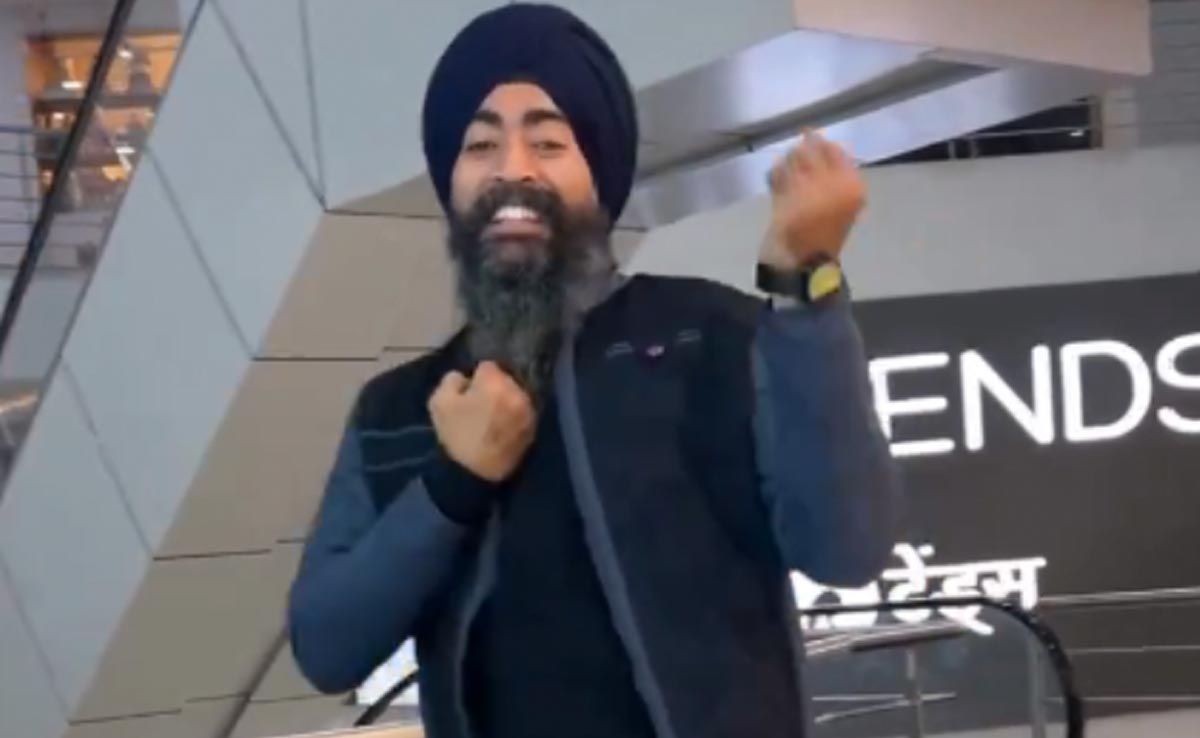 पंजाबी शख्स ने भोजपुरी गाने पर किया जबर्दस्त डांस, लोगों ने कहा- हे हरे राम, ये क्या हो रहा है?