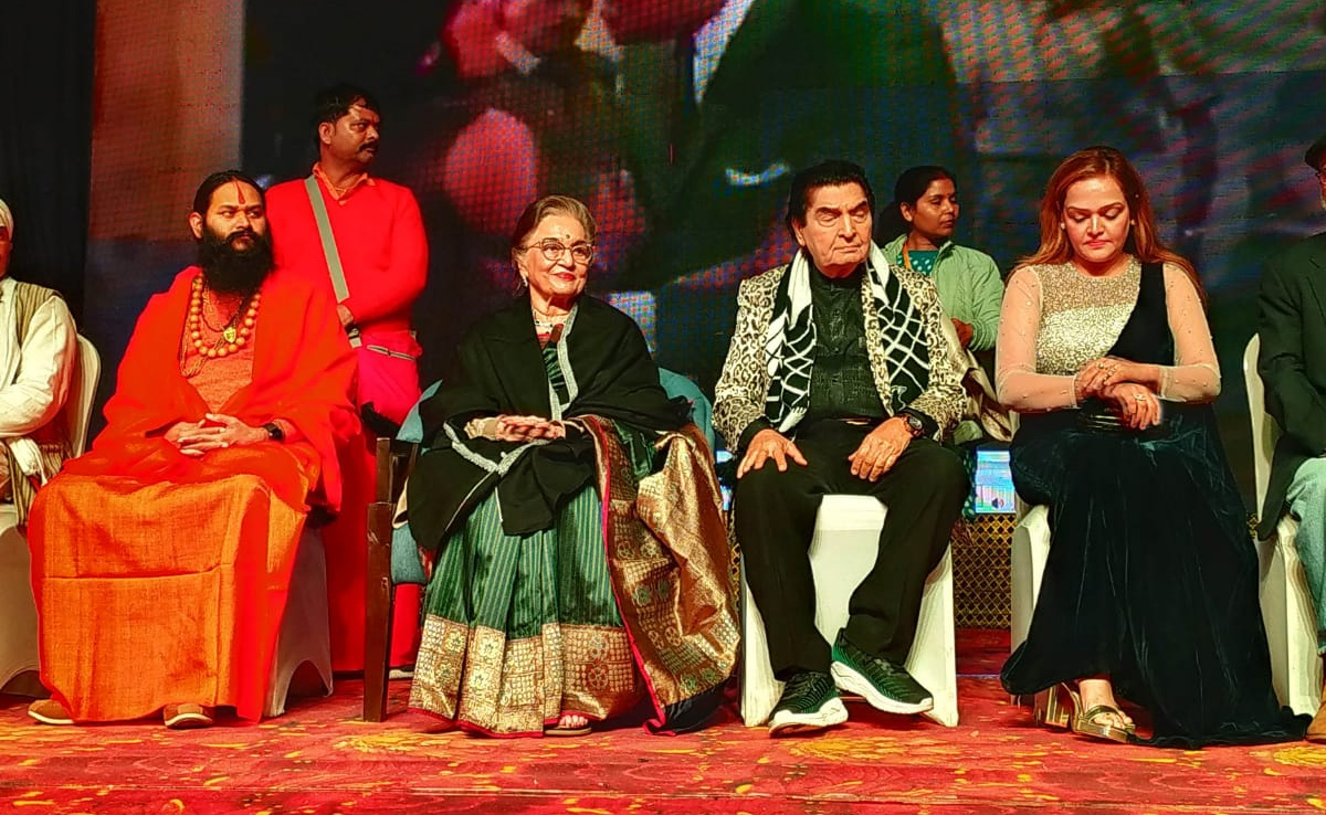 MP News: खजुराहो अंतरराष्ट्रीय फिल्म फेस्टिवल की हुई भव्य शुरुआत, बॉलीवुड के दिग्गज कलाकार रहे मौजूद