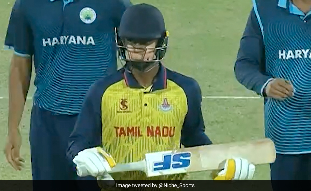 Ex-KKR Star Bats With Heavily Taped Mouth After Freak Injury - Video Viral
