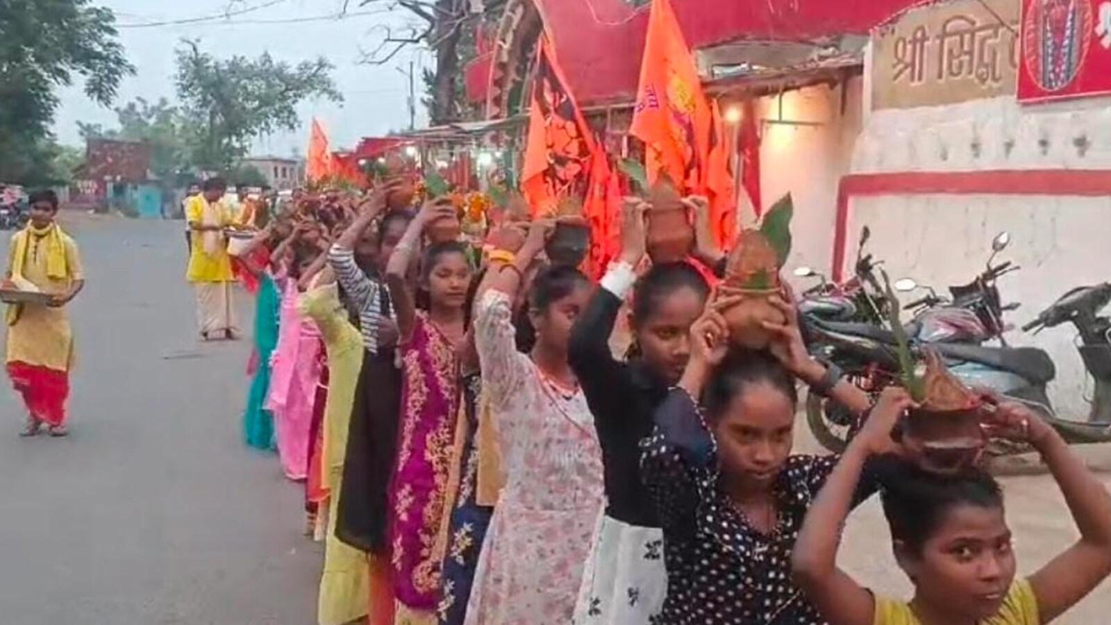 Bhairav Baba Temple :रतनपुर में ऐतिहासिक रुद्र महायज्ञ की शुरुआत, 9 ...
