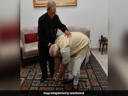 मेरे बाबा और पीएम मोदी का रिश्ता राजनीतिक सीमाओं से परे था : प्रणब मुखर्जी की बेटी शर्मिष्ठा ने सुनाए किस्से मेरे बाबा और पीएम मोदी का रिश्ता राजनीतिक सीमाओं से परे था : प्रणब मुखर्जी की बेटी शर्मिष्ठा ने सुनाए किस्से