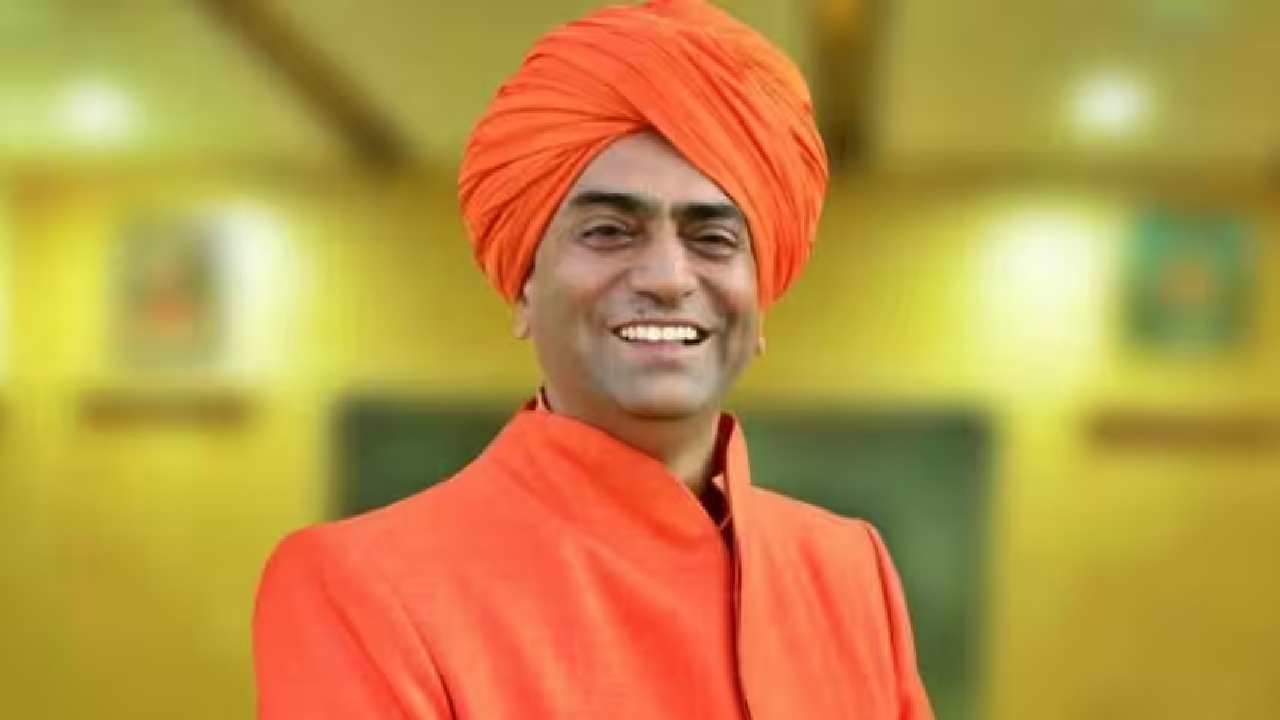 Rajasthan Election: जोधपुर से दिल्ली रवाना मंहत प्रतापपुरी, बड़ी जिम्मेदारी मिलने की संभावना