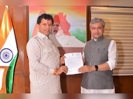 केंद्रीय मंत्री मंत्री कैलाश चौधरी की पहल पर बाड़मेर से मुंबई जाने वाली स्पेशल ट्रेन हुई नियमित