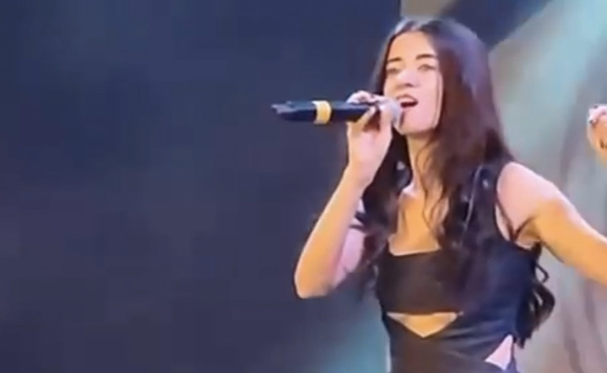 Saba Azad's Cutout Jumpsuit And Dance Moves Are Perfect To Start The Week On A Stylish Note