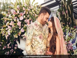 अरबाज खान ने किया शादी का ऐलान, वाइफ संग शेयर कर दी पहली तस्वीर अरबाज खान ने किया शादी का ऐलान, वाइफ संग शेयर कर दी पहली तस्वीर