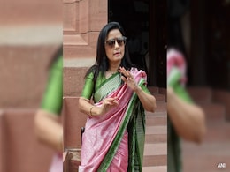 महुआ मोइत्रा को लोकसभा में एथिक्स कमेटी की रिपोर्ट पर चर्चा के दौरान नहीं मिली बोलने की अनुमति महुआ मोइत्रा को लोकसभा में एथिक्स कमेटी की रिपोर्ट पर चर्चा के दौरान नहीं मिली बोलने की अनुमति
