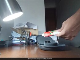 अमेजॉन से ऑर्डर किया था 20 हजार का हेडफोन, जब पार्सल खोला तो निकली ऐसी चीज़, देख फटी रह गई आंखें अमेजॉन से ऑर्डर किया था 20 हजार का हेडफोन, जब पार्सल खोला तो निकली ऐसी चीज़, देख फटी रह गई आंखें