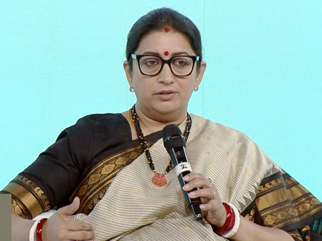 भ्रष्ट सांसद साहू, गांधी खानदान में किसका ATM हैं : स्मृति ईरानी का कांग्रेस पर निशाना भ्रष्ट सांसद साहू, गांधी खानदान में किसका ATM हैं : स्मृति ईरानी का कांग्रेस पर निशाना