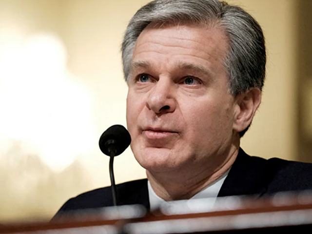 FBI निदेशक के दिल्ली पहुंचने पर टेबल पर क्या होगा?