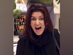 Akshay's Birthday Post For 'Asli Hulk' Twinkle Is LOL