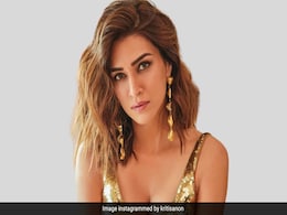 "All That Glitters" Brighter Than The Holiday Star Is Kriti Sanon As Covergirl In A Sequinned Bralette And Skirt "All That Glitters" Brighter Than The Holiday Star Is Kriti Sanon As Covergirl In A Sequinned Bralette And Skirt