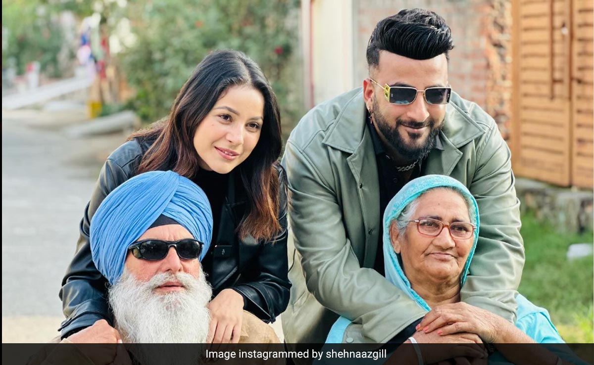 Shehnaaz Gill Shares Pic From Fam-Jam With Grandparents