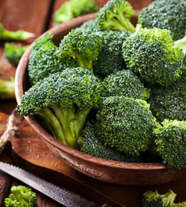 Broccoli Benefits: गोभी जैसी दिखने वाली इस सब्जी को कहते है प्रोटीन का पावरहाउस! जिसे खाने से मिलती है ताकत
