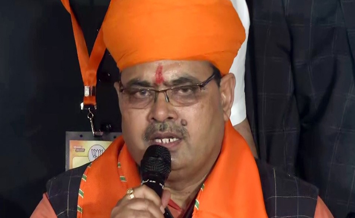 राजस्थान CM भजनलाल शर्मा की कार का एक्सीडेंट, गिर्राज महाराज जाते समय हुआ हादसा, गनीमत कि सीएम सुरक्षित राजस्थान CM भजनलाल शर्मा की कार का एक्सीडेंट, गिर्राज महाराज जाते समय हुआ हादसा, गनीमत कि सीएम सुरक्षित