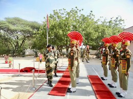 Rajasthan News: जैसलमेर में 2 दिन के दौरे पर पहुंचे स्पेशल डीजी, अंतरराष्ट्रीय बॉर्डर की लिया जायजा