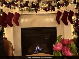 It's Beginning To Look A Lot Like Christmas At Priyanka Chopra's Los Angeles Home It's Beginning To Look A Lot Like Christmas At Priyanka Chopra's Los Angeles Home