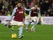 Douglas Luiz Sends Aston Villa Joint Top Of Premier League, Manchester City Close In