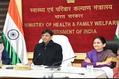 Union Health Minister Holds Review Meet On Preparedness To Tackle New Covid Variant Union Health Minister Holds Review Meet On Preparedness To Tackle New Covid Variant