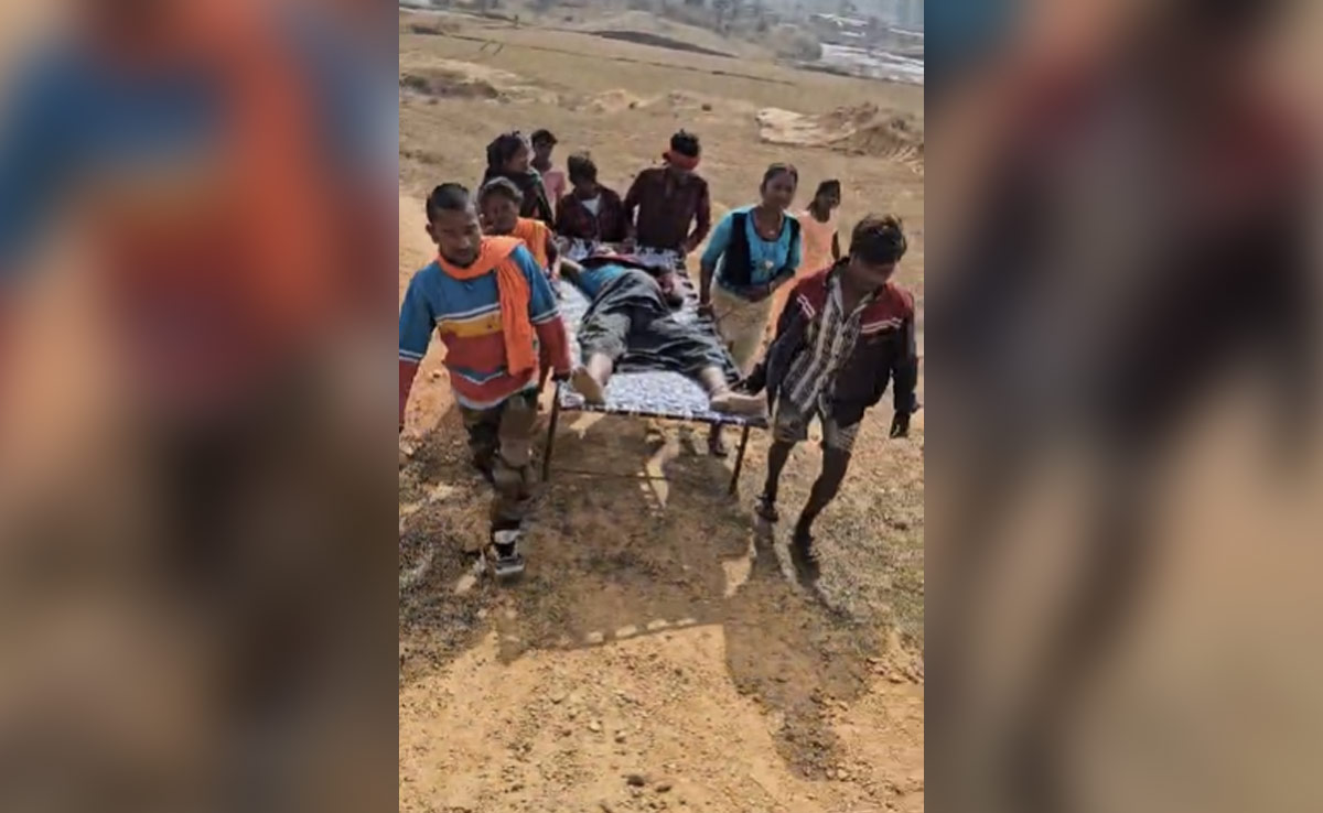 बुरा हाल! खाट पर अस्पताल जाती गर्भवती महिला की यह तस्वीर खोल रही व्यवस्थाओं की पोल