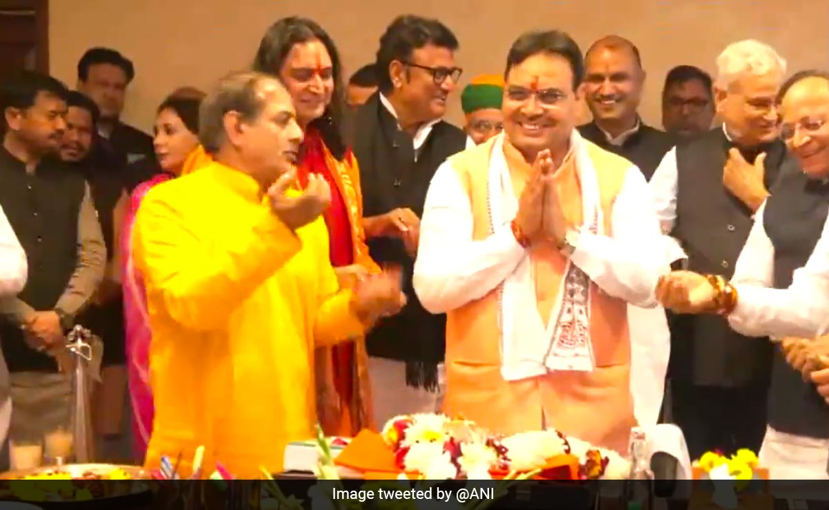 पूजा-अर्चना के बाद राजस्थान CM भजन लाल शर्मा ने संभाला कार्यभार, डिप्टी CM बोले- केंद्र की योजनाओं को जन-जन तक पहुंचाएंगे
