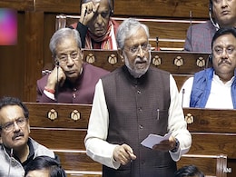 सुशील मोदी के अनसुने किस्सेः जीवनसाथी भी मिली और राजनीति का रास्ता भी... मुंबई की ट्रेन और अटल के ऑफर का वह किस्सा सुशील मोदी के अनसुने किस्सेः जीवनसाथी भी मिली और राजनीति का रास्ता भी... मुंबई की ट्रेन और अटल के ऑफर का वह किस्सा