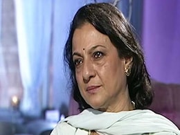 Bollywood News : एक्ट्रेस तनुजा आईसीयू में भर्ती, हेल्थ को लेकर यह खबर आयी सामने ? Bollywood News : एक्ट्रेस तनुजा आईसीयू में भर्ती, हेल्थ को लेकर यह खबर आयी सामने ?