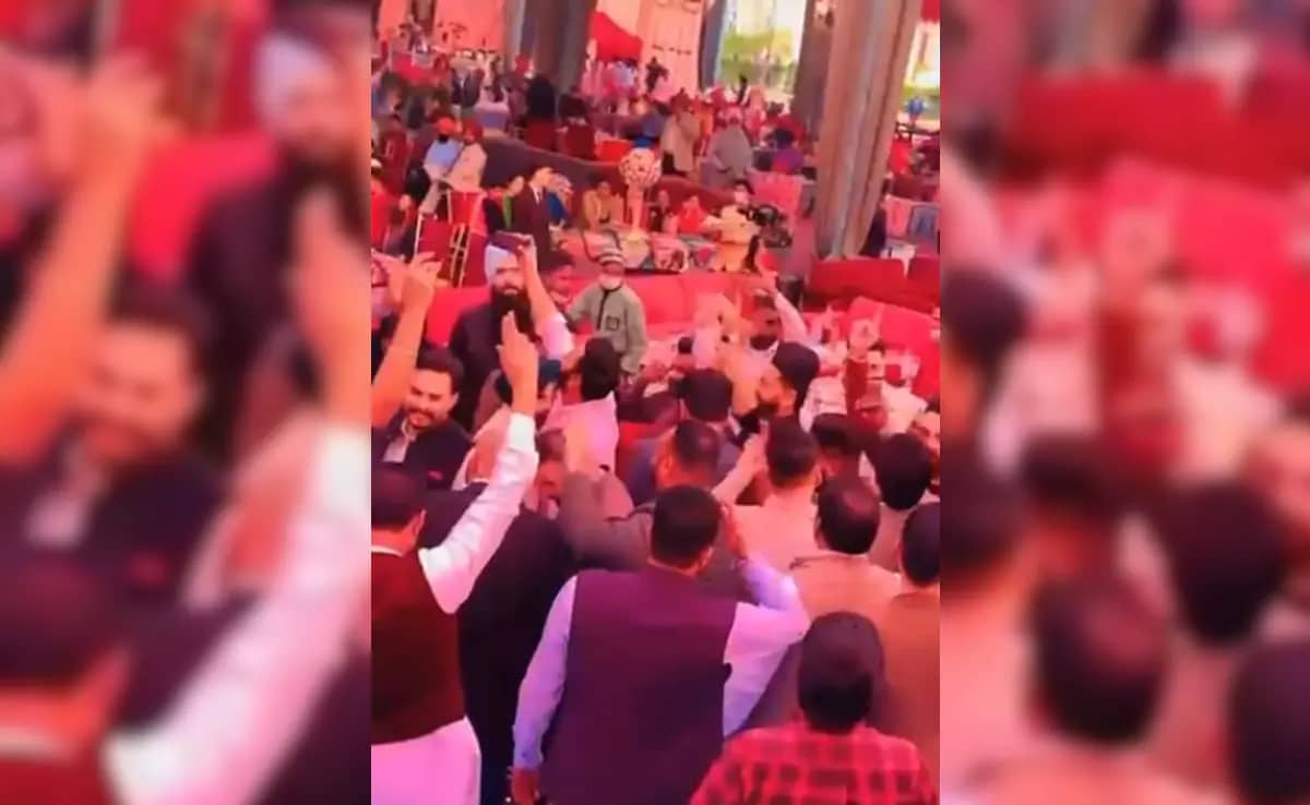 Punjab Jail Inmate Taken For Medical Checkup Seen Dancing At Wedding Punjab Jail Inmate Taken For Medical Checkup Seen Dancing At Wedding