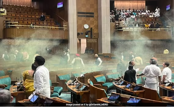 आखिर स्मॉक केन लेकर संसद के अंदर कैसे पहुंचा सागर शर्मा, पुलिस ने बताया